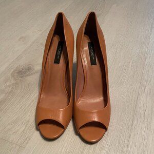 Ann Taylor pumps (Camel colored)